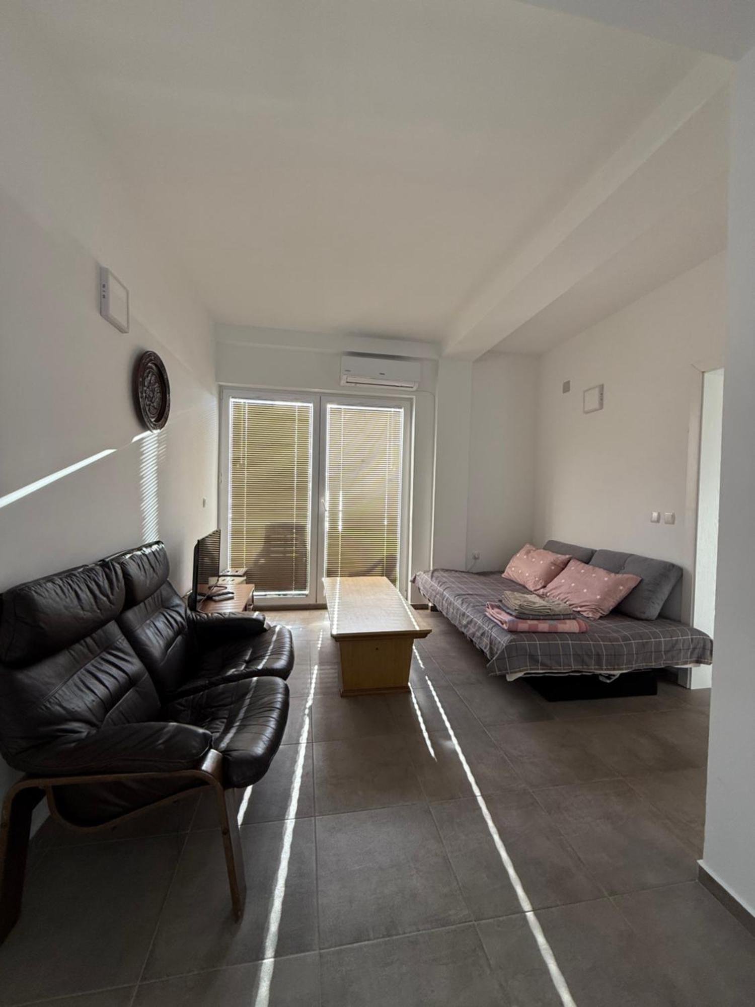 Restaurant & Apartments Lipa Пештани Экстерьер фото