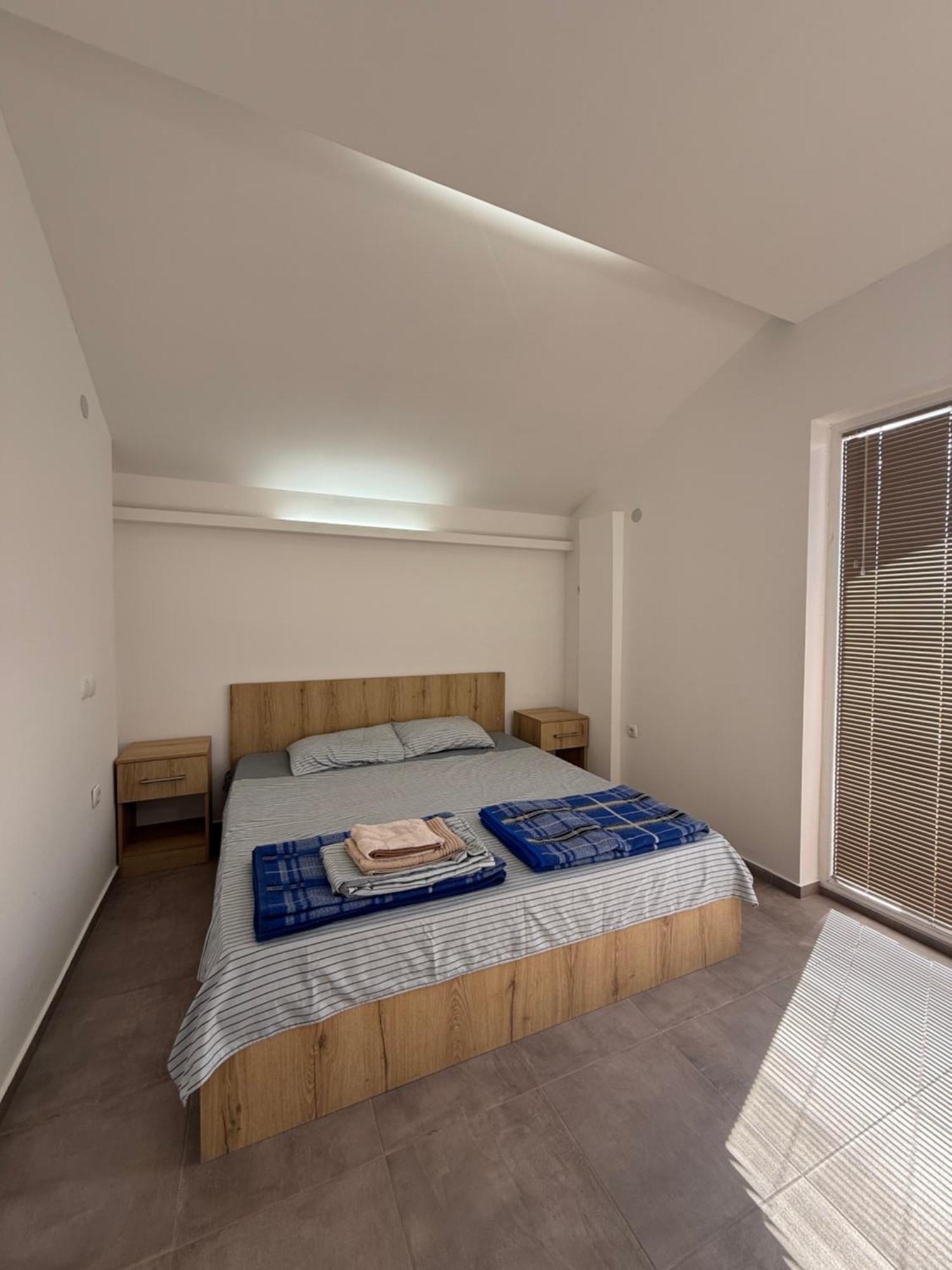 Restaurant & Apartments Lipa Пештани Экстерьер фото
